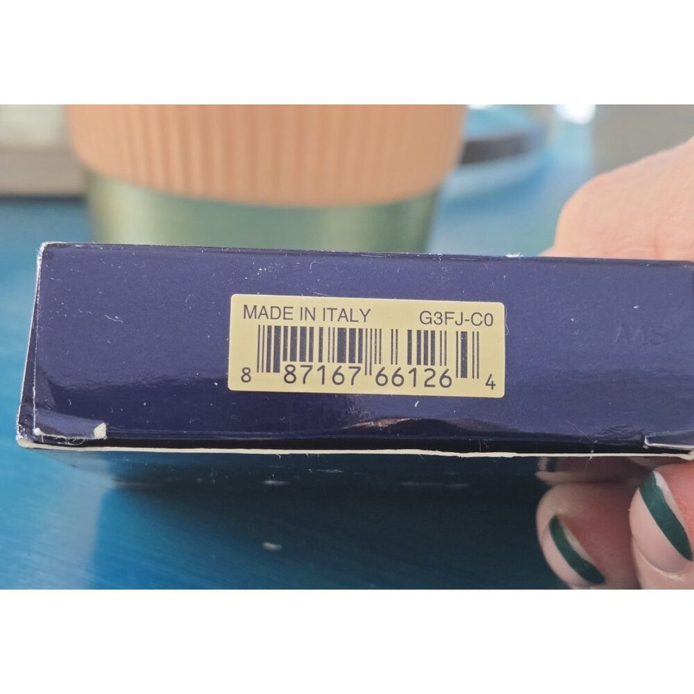 Estee Lauder Double Wear Stay-in-Place Matte Powder Foundation 6W1 Sandalwood - Picture 5 of 7